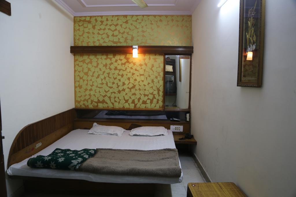 Guest house Yes Please