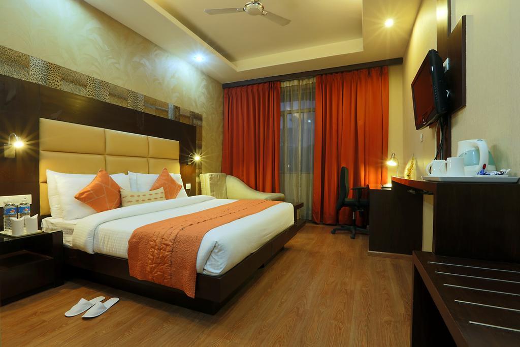 Corporate Regency Hotel 4*
