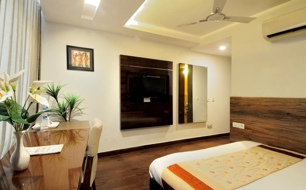 Hotel @ Pahar Ganj 3*