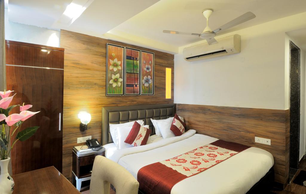 Hotel @ Pahar Ganj Nova Deli
