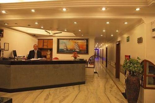 Fabhotel Star Delhi Airport 3*