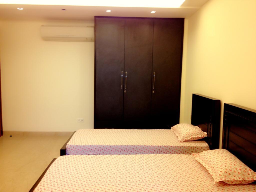 Woodpecker Service - Green Park Apartment New Delhi
