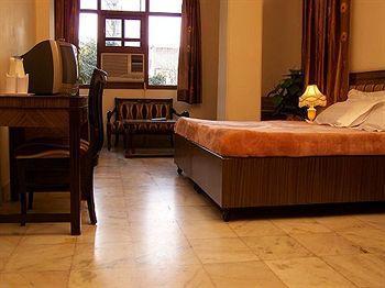 Hotel O Grand 3*