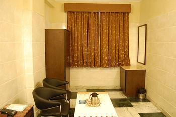 Treebo Trend Singh Sons Karol Bagh Hotel
