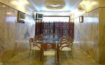 Treebo Trend Singh Sons Karol Bagh 3*