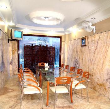 Hotel Treebo Trend Singh Sons Karol Bagh 3*