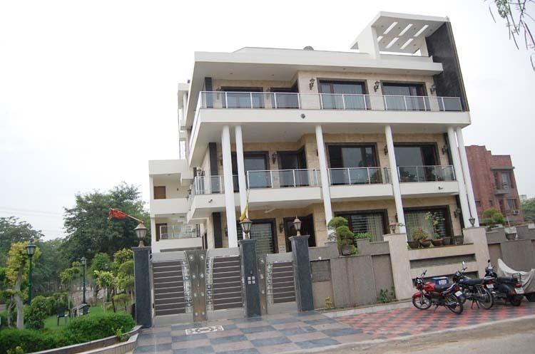 Kapoor Residency 3*