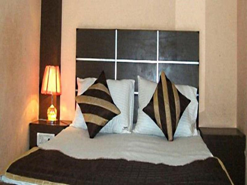 Anmol Pvt Ltd Hotel 2*