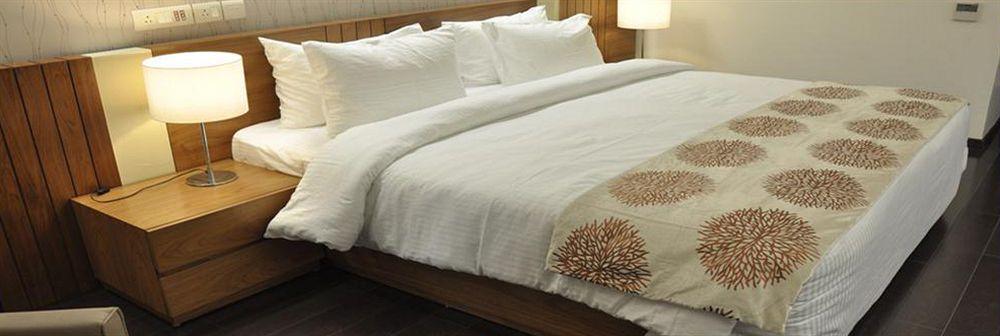 Fabhotel Prime Sage 3*