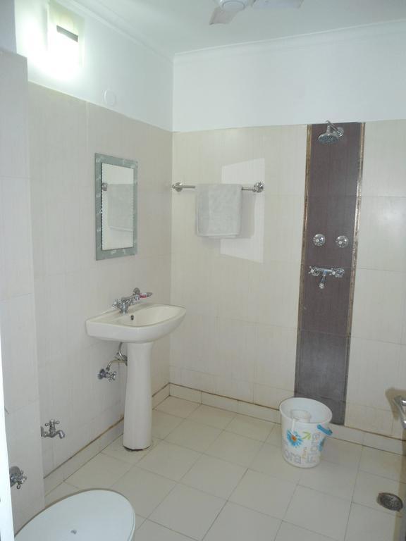 Hotel Richmond New Delhi