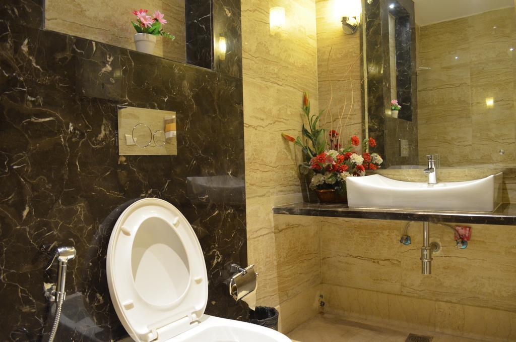Emperor Palms Hotel 3*
