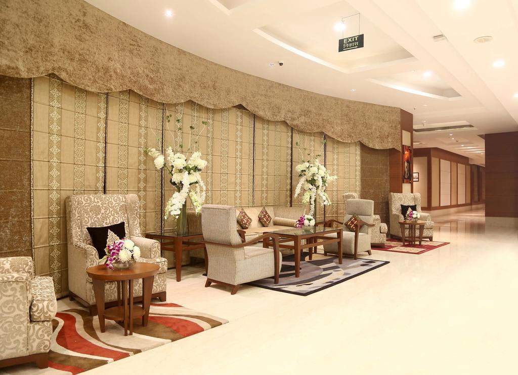 Hotel Grand Notting Hills And Nova Deli