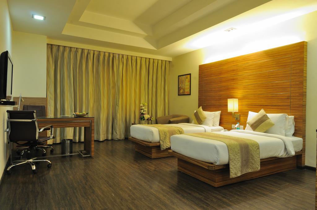 Hotel Mapple Emerald 4*
