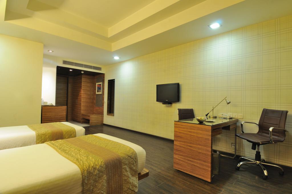 Mapple Emerald Hotel New Delhi