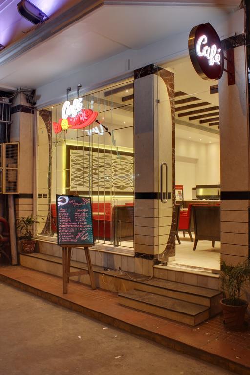 Grand Godwin - Complimentary Airport Pickup -near Ndls Railway Stn Hotel Nova Deli