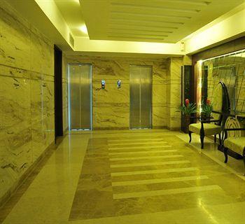 Venizia Sarovar Portico Hotel 4*