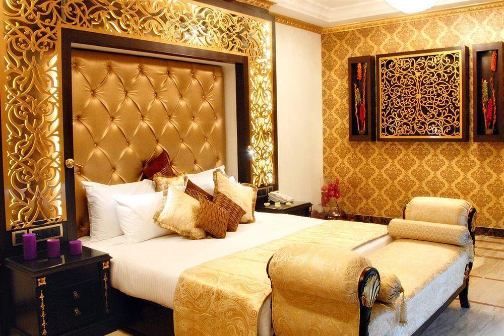 Jivitesh Hotel 4*
