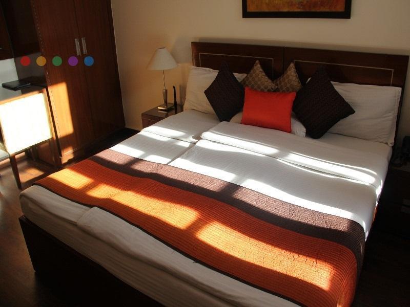Ahuja Residency Golf Links 3*