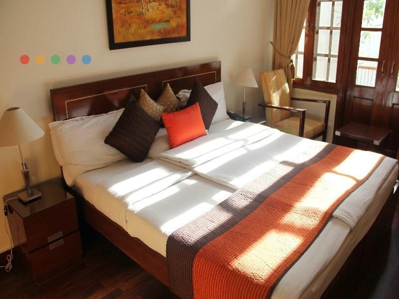 Ahuja Residency Golf Links Hotel 3*