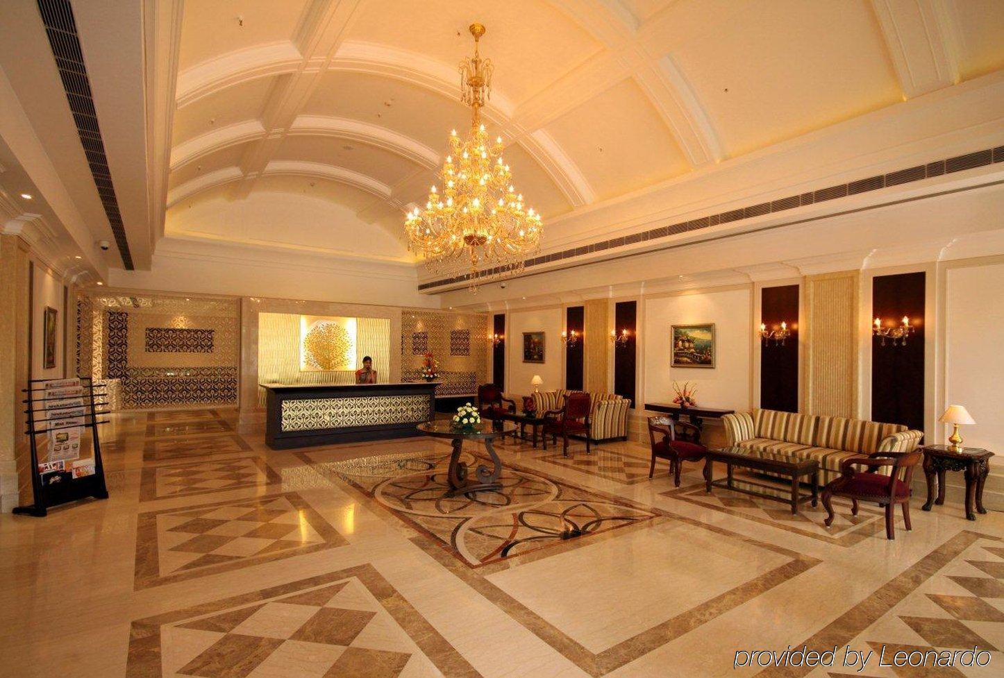 Country & By Radisson, Delhi Satbari