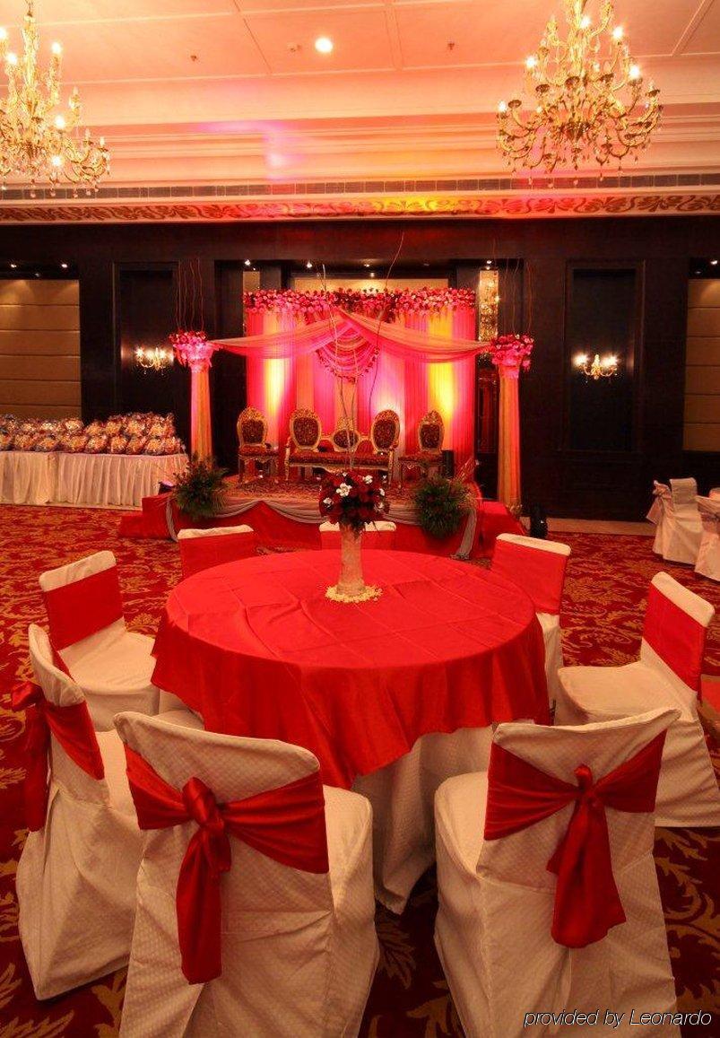 Resort Country & By Radisson, Delhi Satbari New Delhi