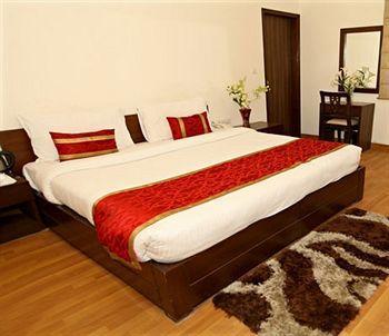 Rangoli Hotel 2*