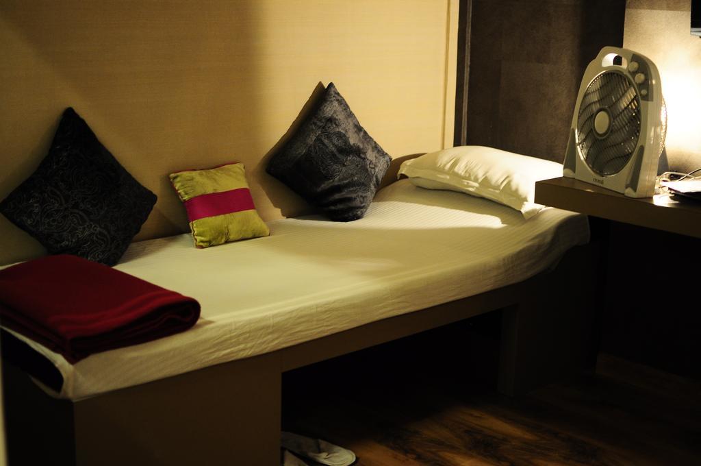 Sams Snooze At My Space 3* New Delhi
