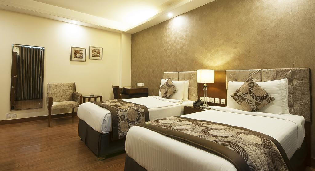 Alpina & Hotel 3*
