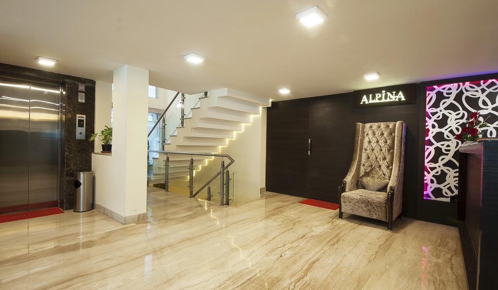 Alpina & Hotel
