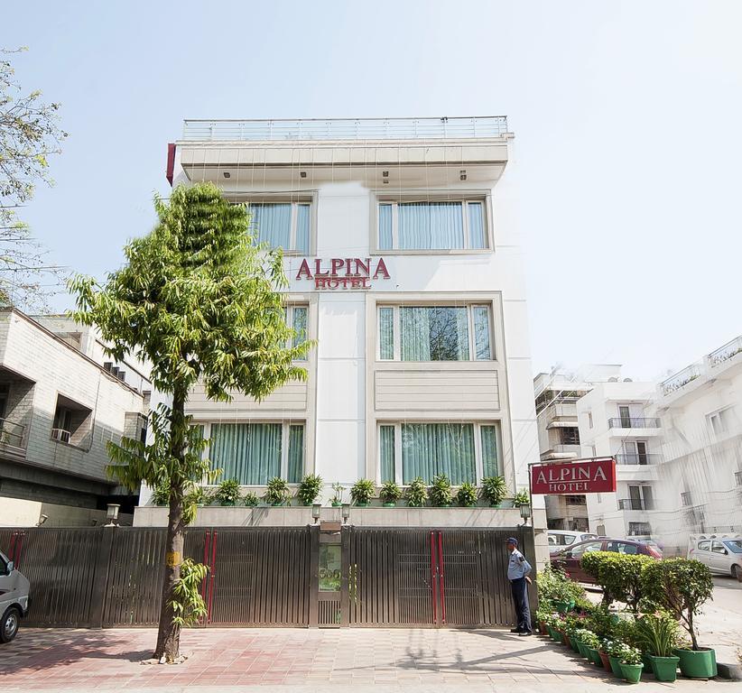 Hotel Alpina &