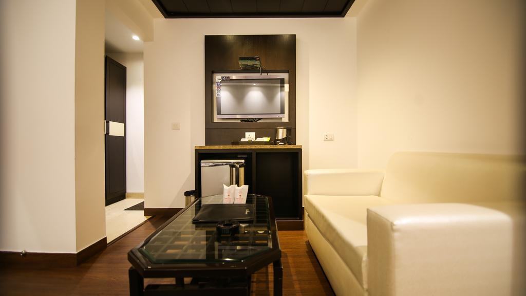The Prime Balaji Deluxe At Railway Station - Free Airport Pickup Hotel