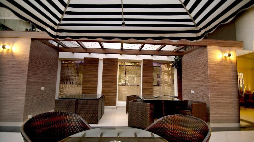 Hotel The Prime Balaji Deluxe At Railway Station - Free Airport Pickup 4*
