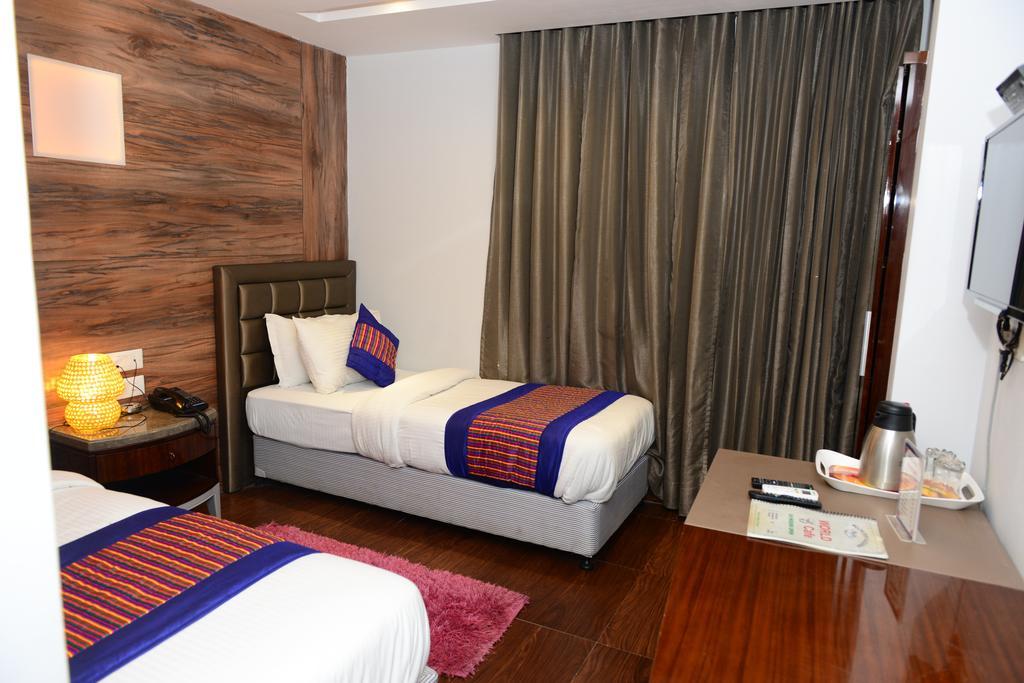 Hotel @ Pahar Ganj 3*