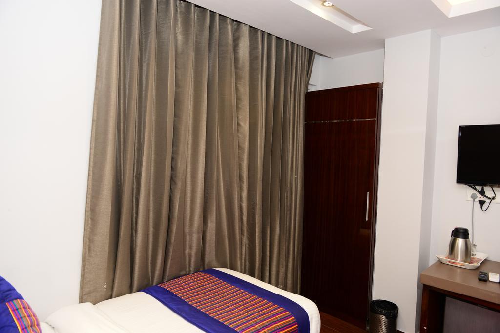 Hotel @ Pahar Ganj
