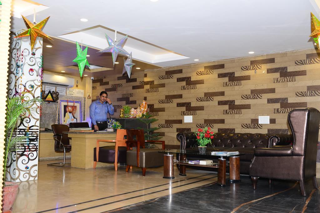 Hotel @ Pahar Ganj 3*