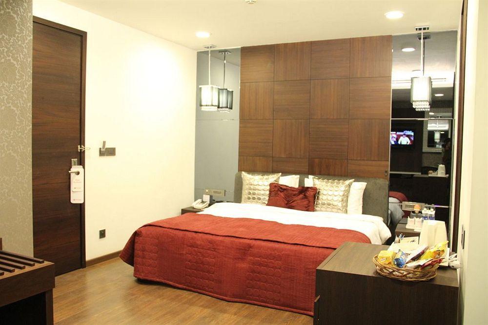Hotel The Nanee Nova Deli