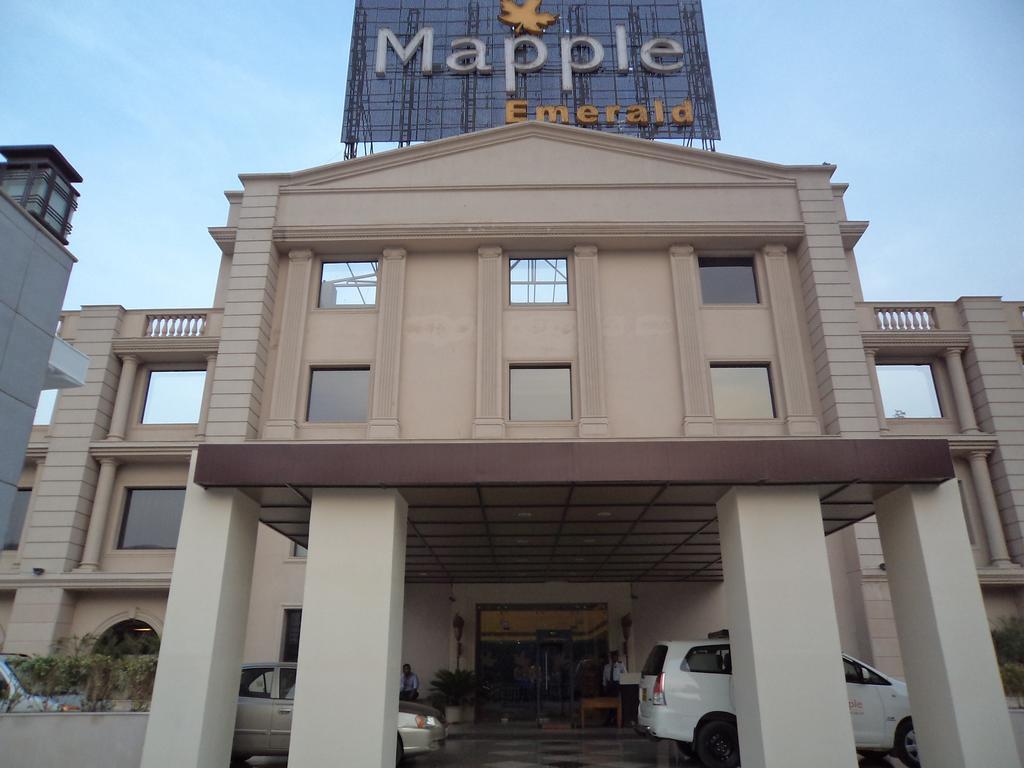 Hotel Mapple Emerald