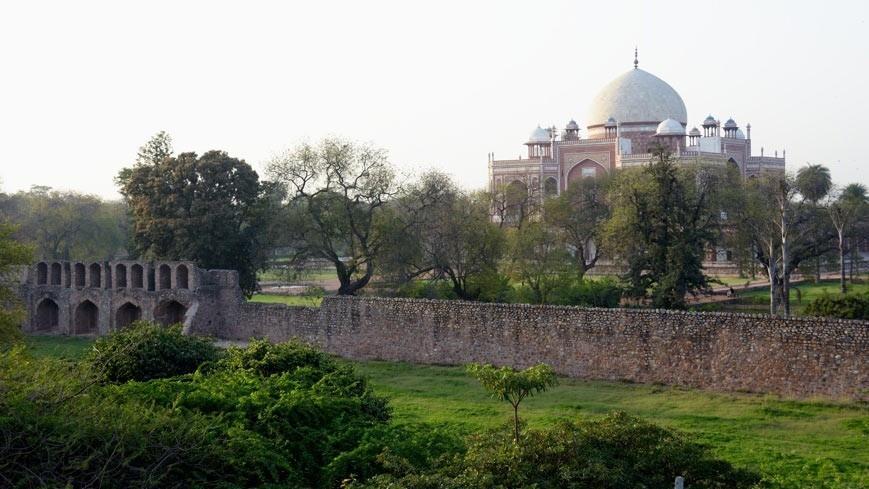 B Nineteen 3* New Delhi