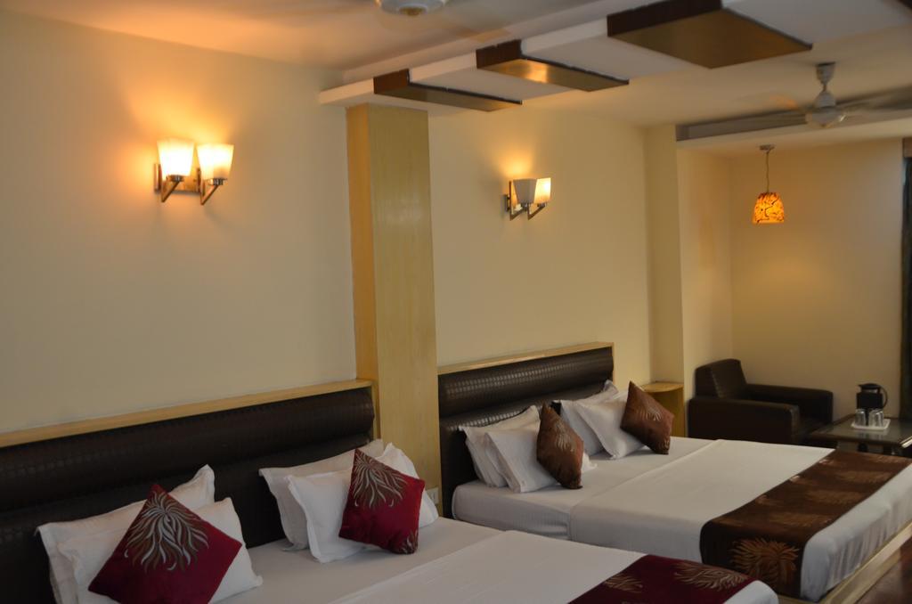 Milan Deluxe Hotel New Delhi