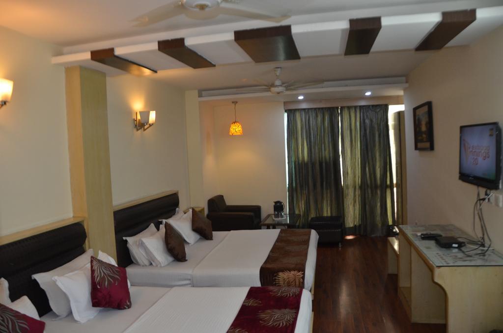 Milan Deluxe Hotel 3*