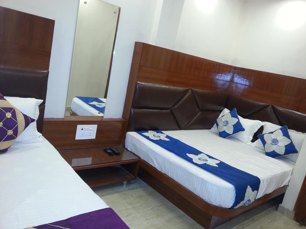 Prem Deluxe Guest House Nova Deli