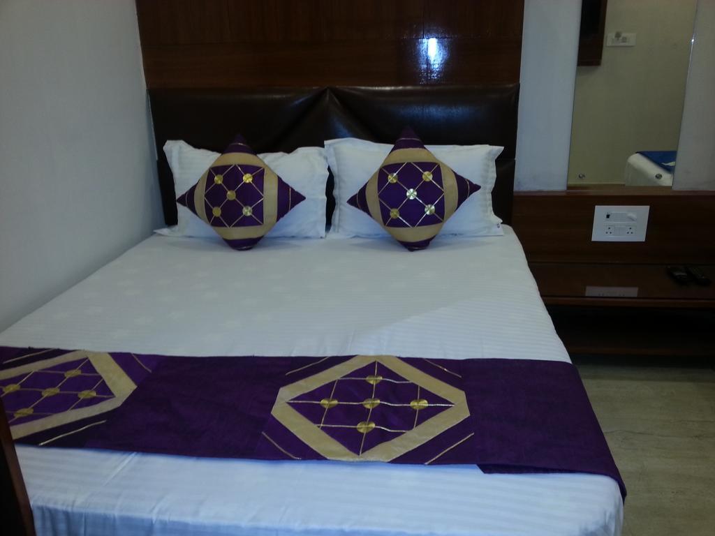 Prem Deluxe Guest House Nova Deli