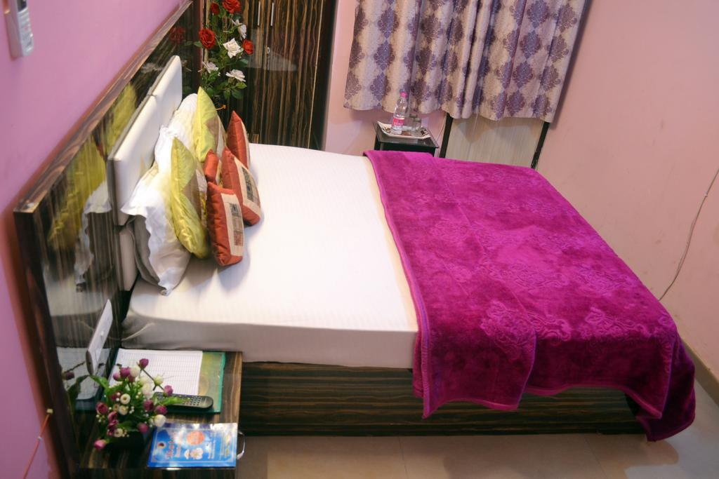 Yatri Guest house