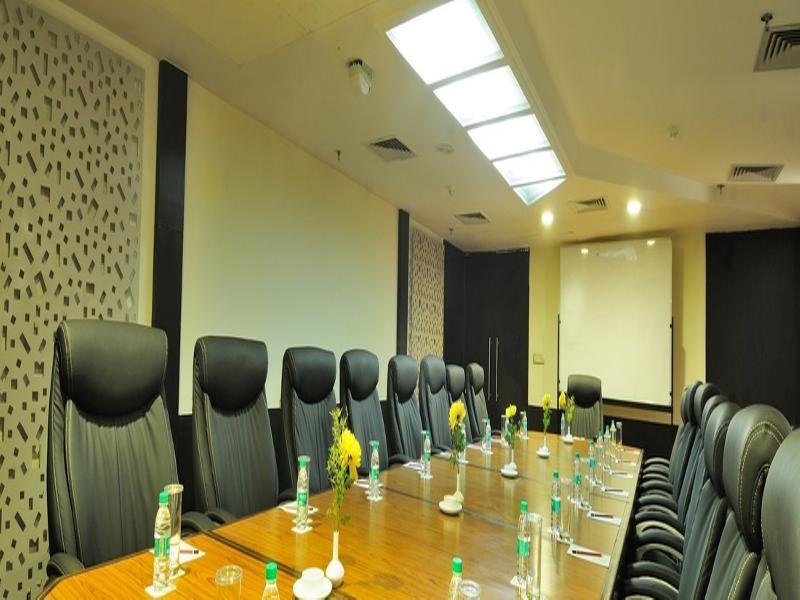 The Grand Orion - Kailash Colony 3*