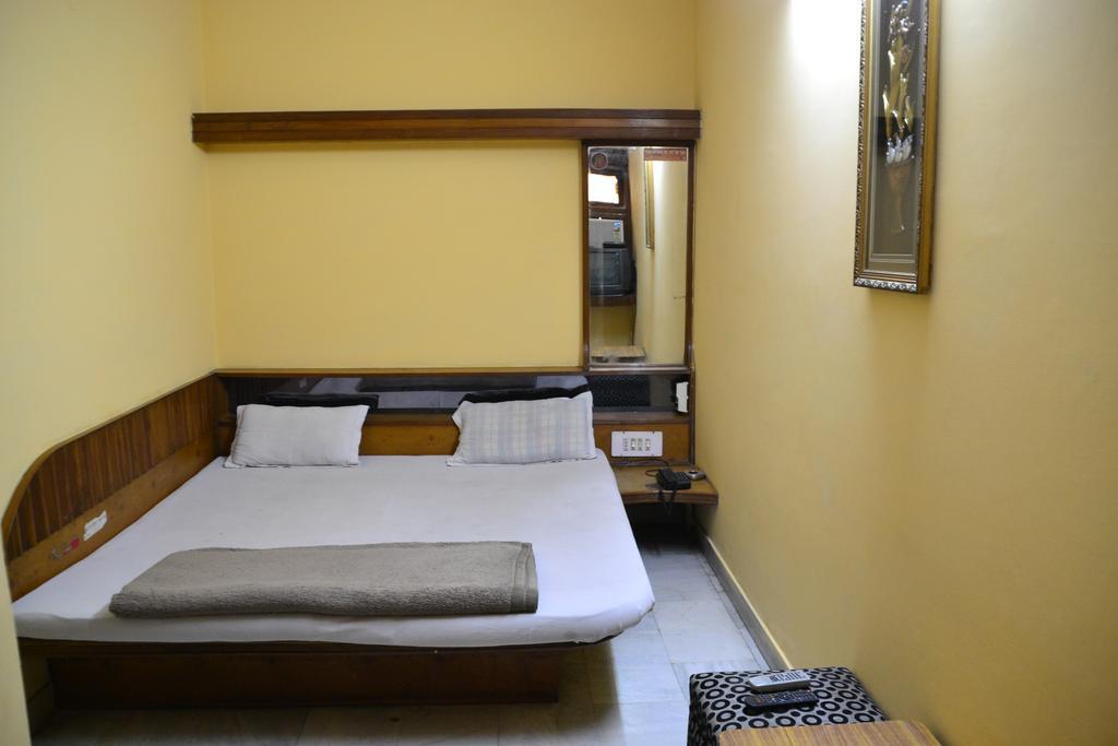 Guest house Yes Please