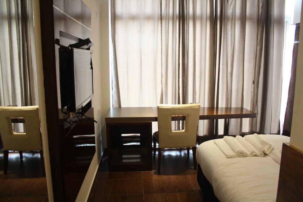 Hotel @ Pahar Ganj