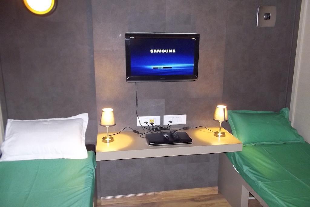 Capsule hotel Sams Snooze At My Space