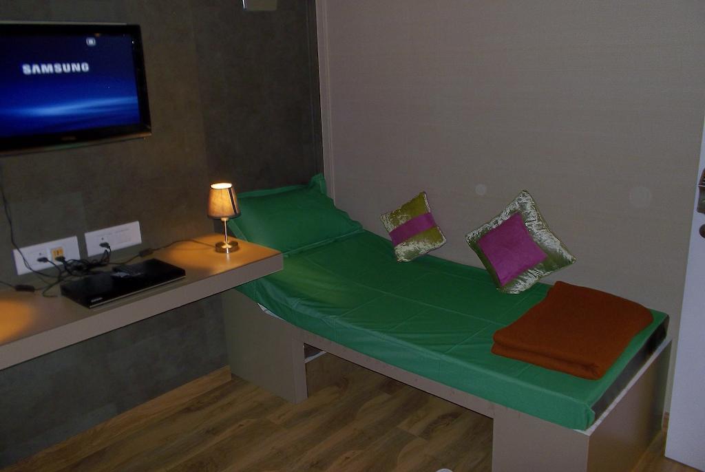 Capsule hotel Sams Snooze At My Space 3*