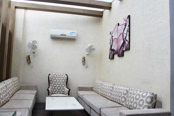 Oyo Karol Bagh 13a 26