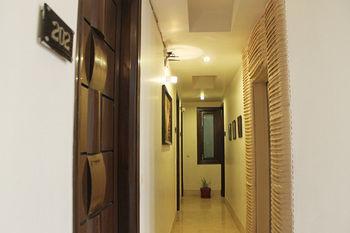 Hotel Oyo Karol Bagh 13a 26